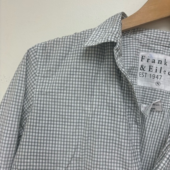 Frank & Eileen Frank Button Down Shirt - Picture 4 of 12